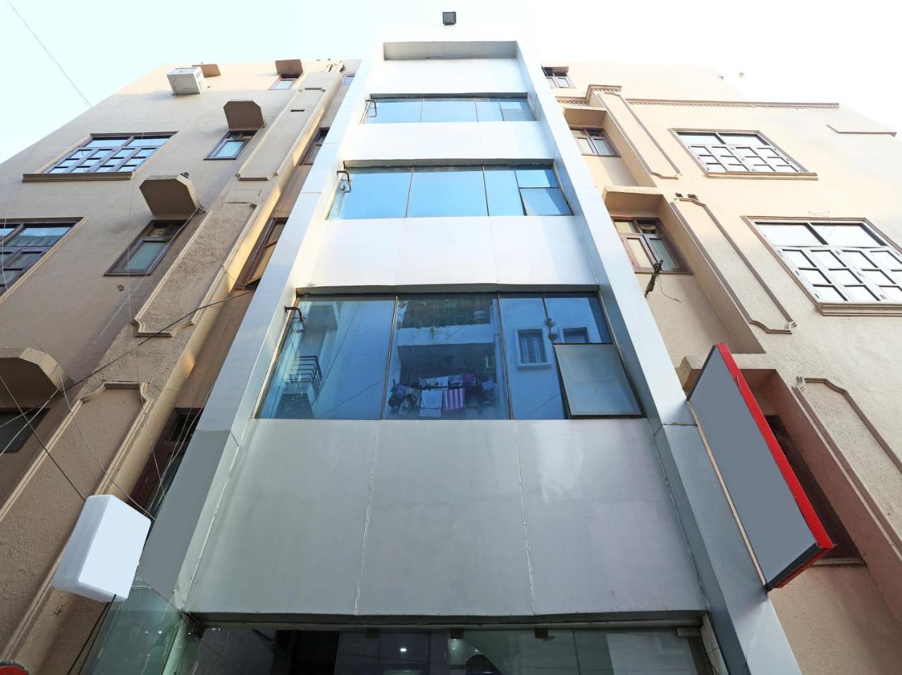 Oyo 472 Hotel Sareen Yeni Delhi Dış mekan fotoğraf