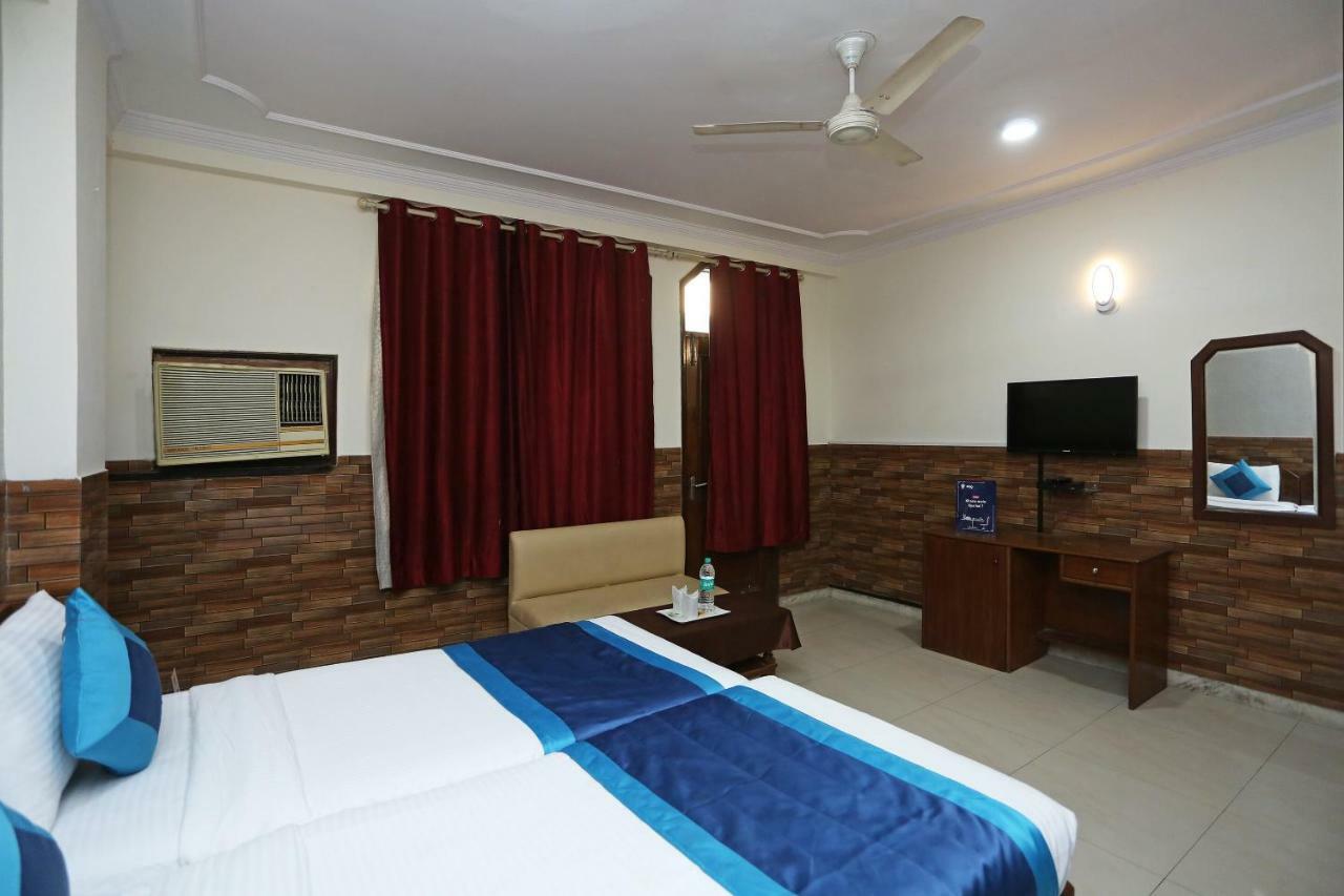 Oyo 472 Hotel Sareen Yeni Delhi Dış mekan fotoğraf