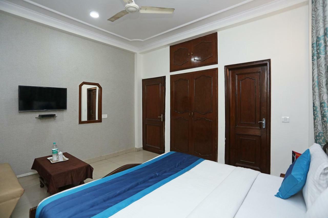 Oyo 472 Hotel Sareen Yeni Delhi Dış mekan fotoğraf